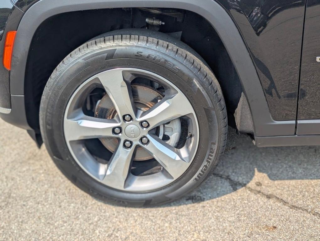 used 2021 Jeep Grand Cherokee L car, priced at $32,988