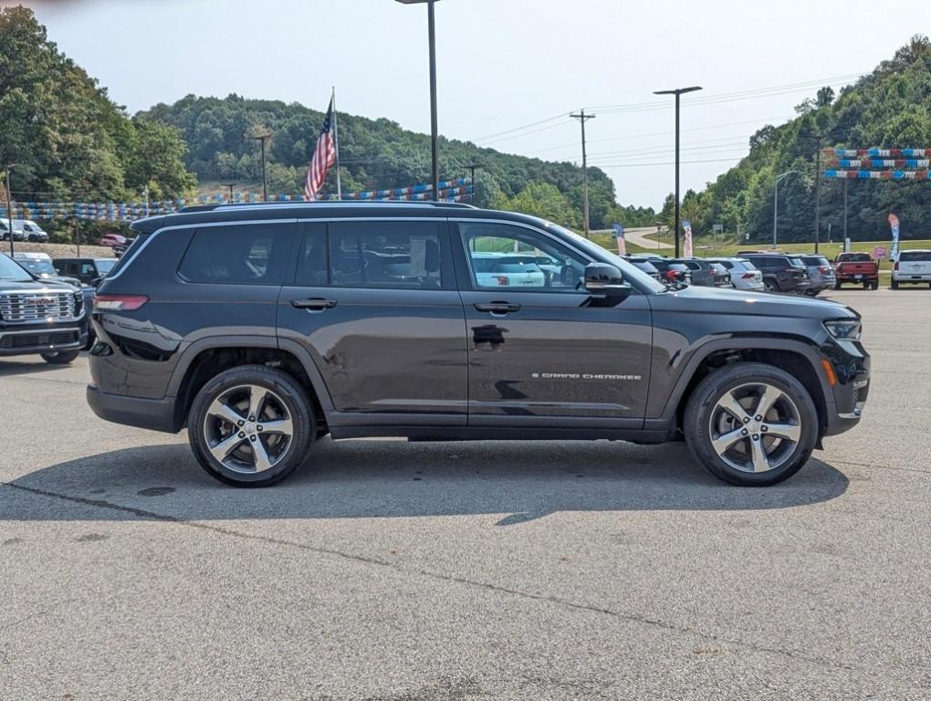 used 2021 Jeep Grand Cherokee L car, priced at $32,988