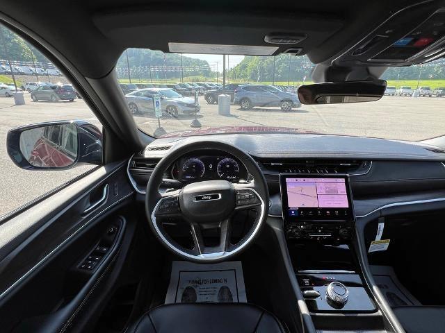 new 2025 Jeep Grand Cherokee car, priced at $41,943
