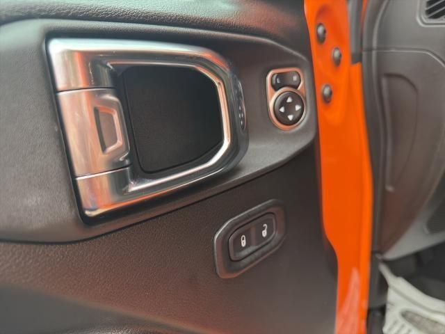 new 2025 Jeep Wrangler car, priced at $52,252