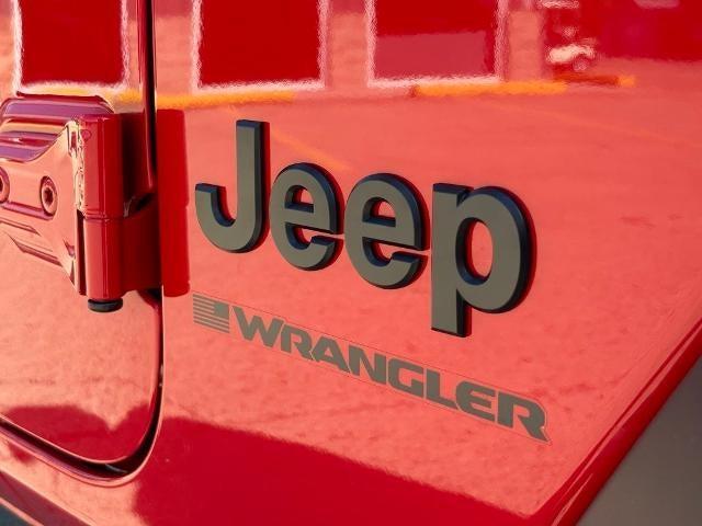 new 2025 Jeep Wrangler car, priced at $40,377