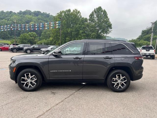 new 2025 Jeep Grand Cherokee car, priced at $38,943
