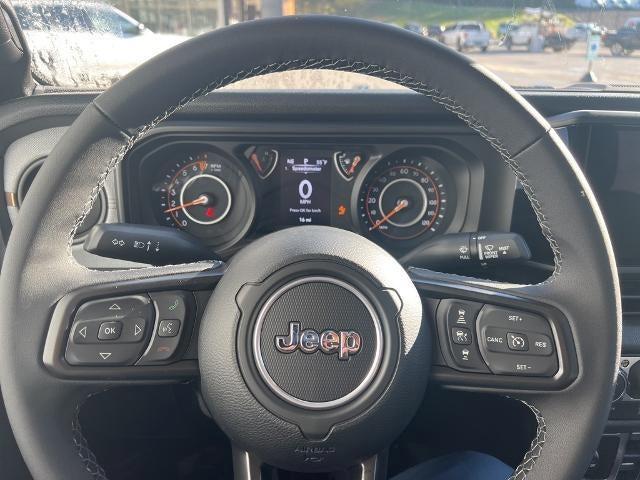 new 2025 Jeep Gladiator car, priced at $42,997