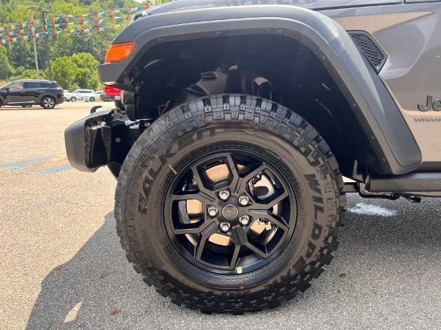 new 2025 Jeep Wrangler car, priced at $43,422