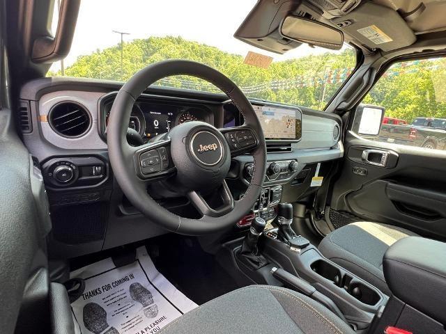 new 2025 Jeep Wrangler car, priced at $43,422
