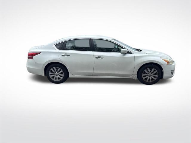 used 2013 Nissan Altima car, priced at $2,999