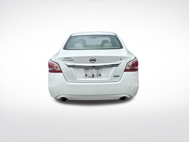 used 2013 Nissan Altima car, priced at $2,999