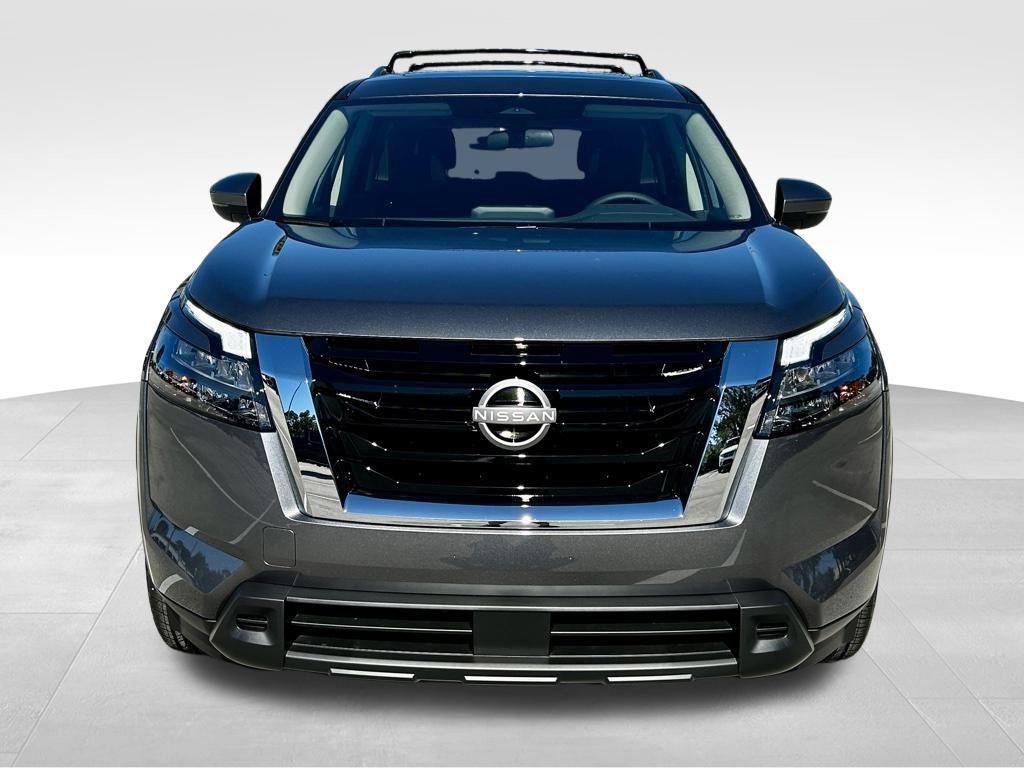new 2025 Nissan Pathfinder car, priced at $35,818