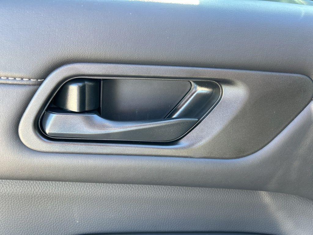 new 2025 Nissan Pathfinder car, priced at $35,818