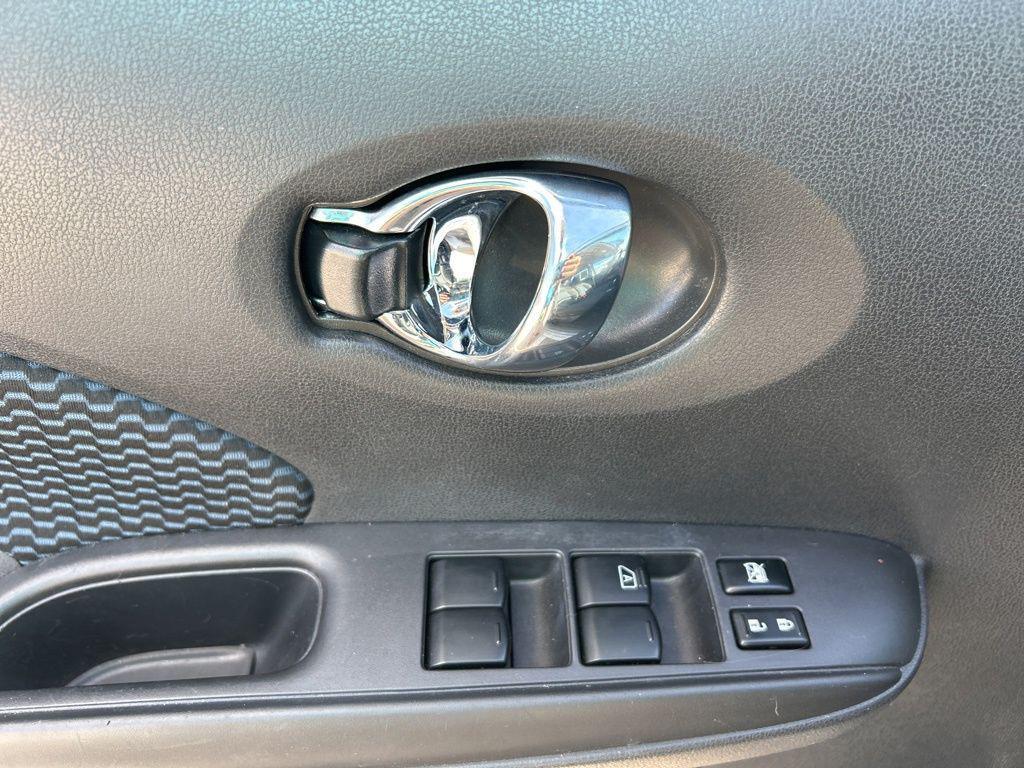used 2015 Nissan Versa Note car, priced at $9,903