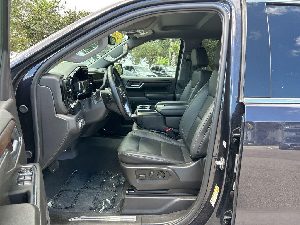 used 2024 GMC Sierra 1500 car, priced at $43,245