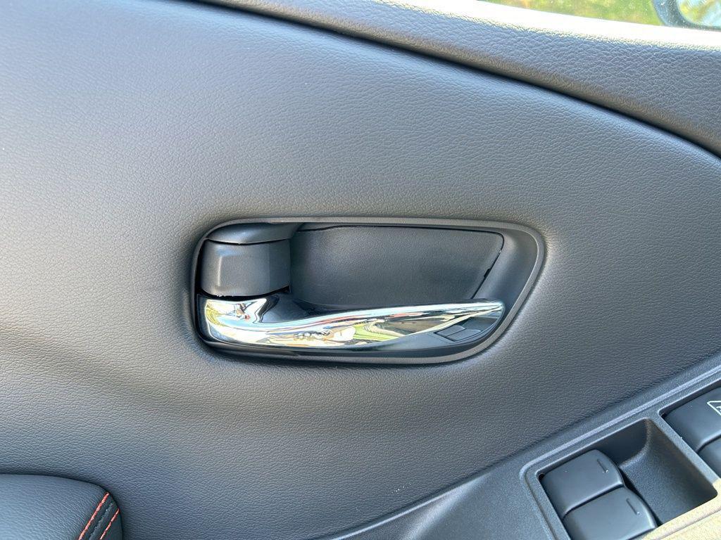 new 2025 Nissan Frontier car, priced at $39,431