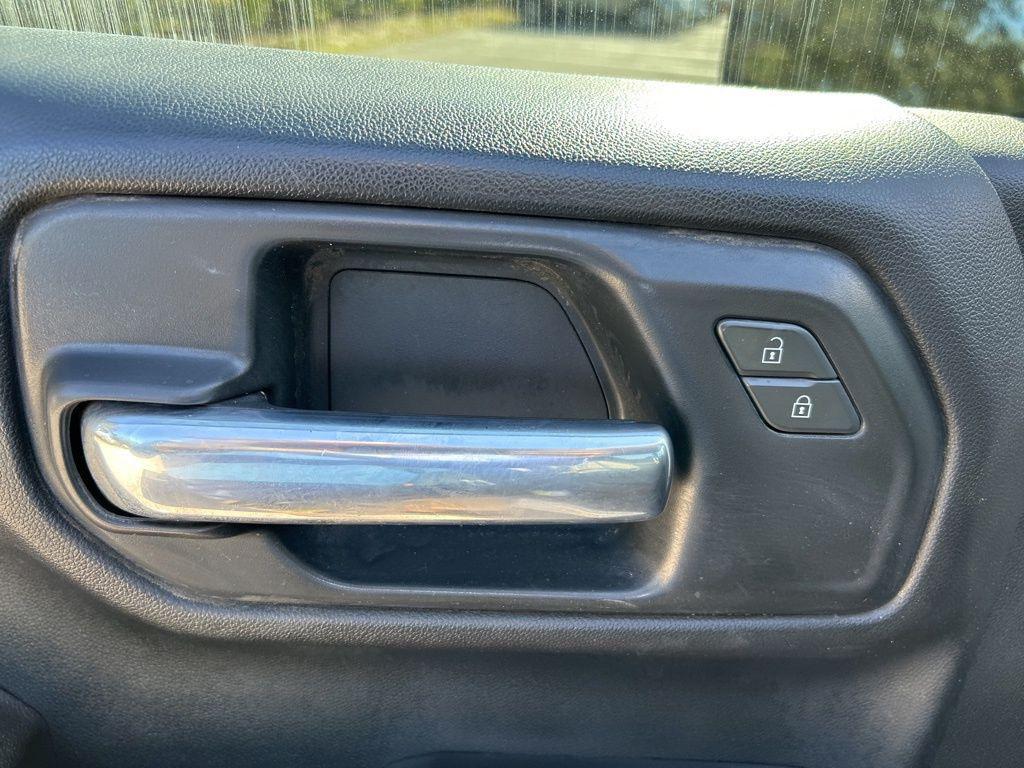 used 2021 Chevrolet Silverado 1500 car, priced at $21,938