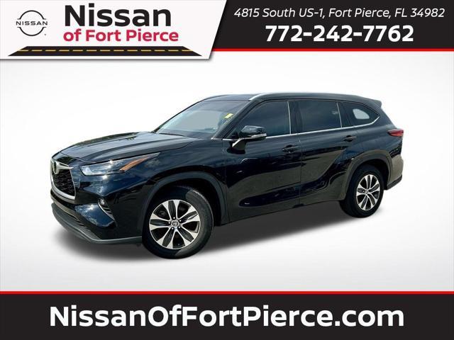 used 2022 Toyota Highlander car, priced at $29,228