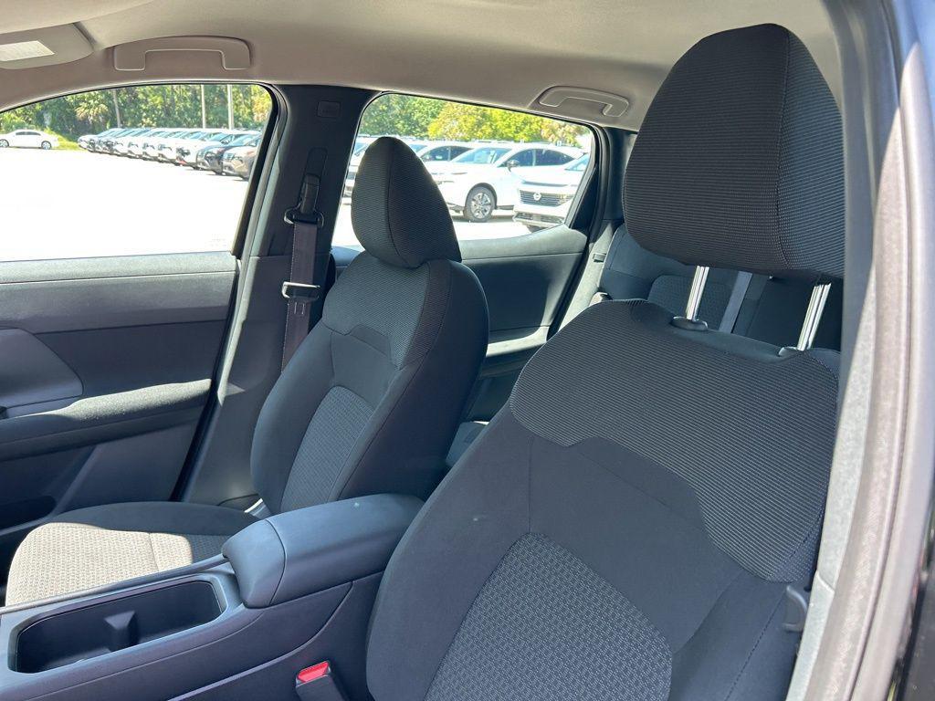 new 2025 Nissan Kicks car, priced at $23,279