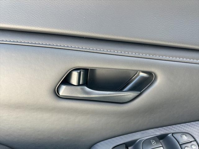 new 2025 Nissan Sentra car, priced at $22,560