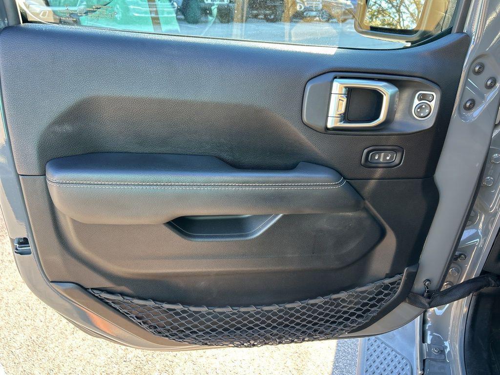 used 2020 Jeep Gladiator car, priced at $28,869