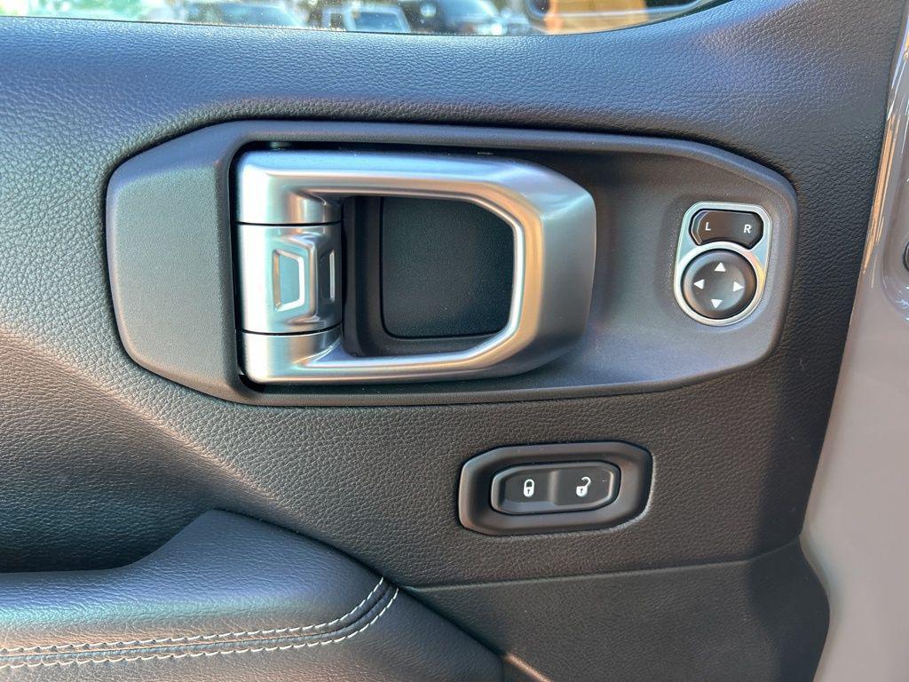 used 2020 Jeep Gladiator car, priced at $28,869