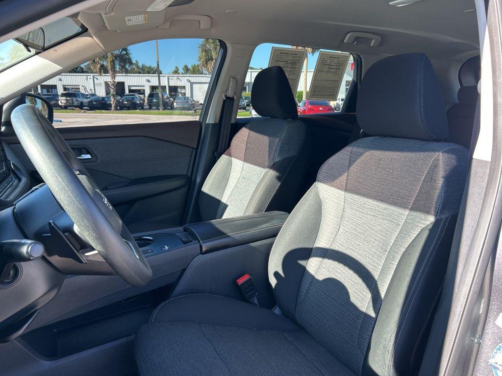 used 2023 Nissan Rogue car, priced at $19,887