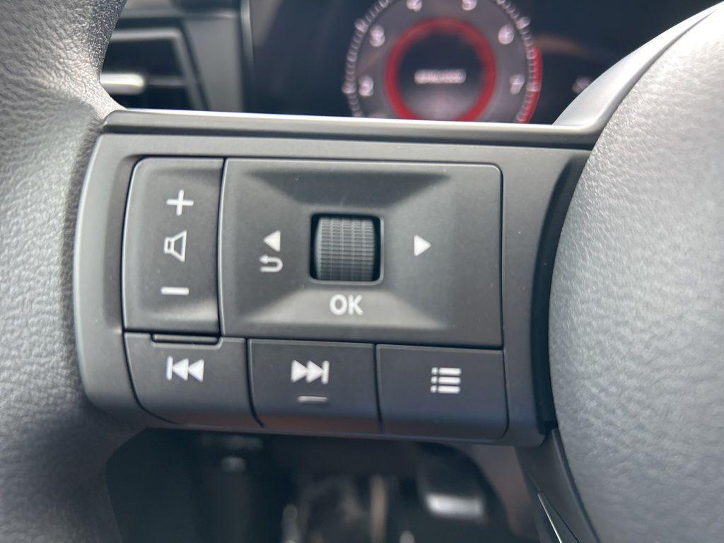 new 2025 Nissan Kicks car, priced at $25,079