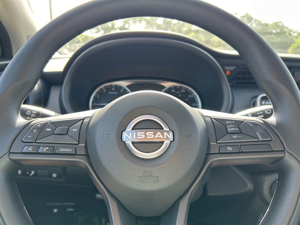 new 2025 Nissan Kicks car, priced at $21,663