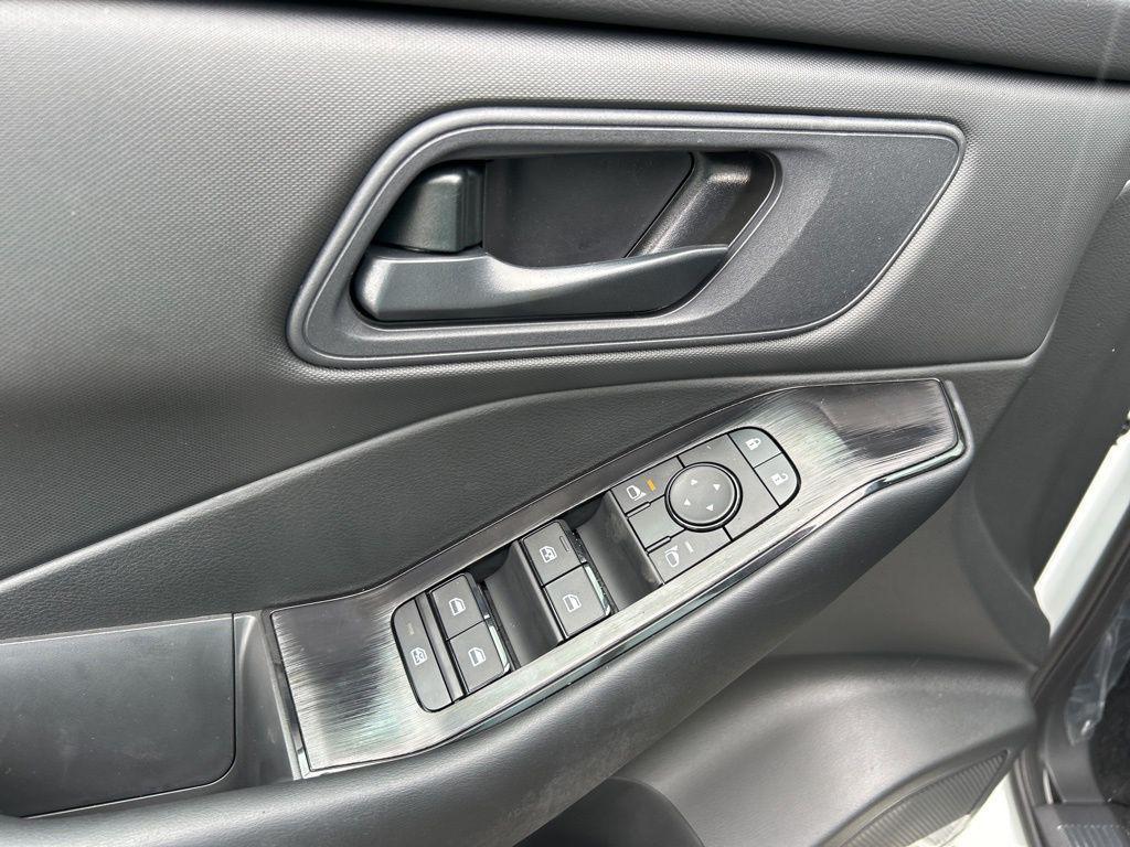 new 2025 Nissan Rogue car, priced at $29,534