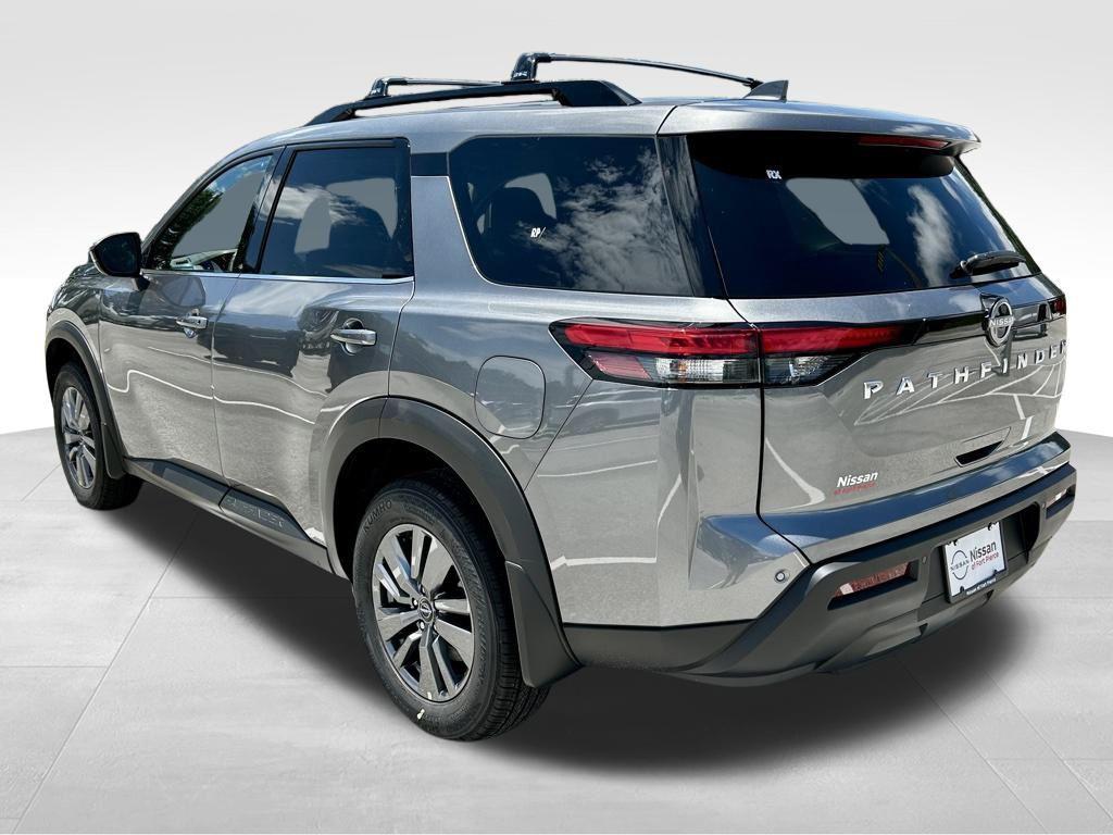 new 2025 Nissan Pathfinder car, priced at $38,934
