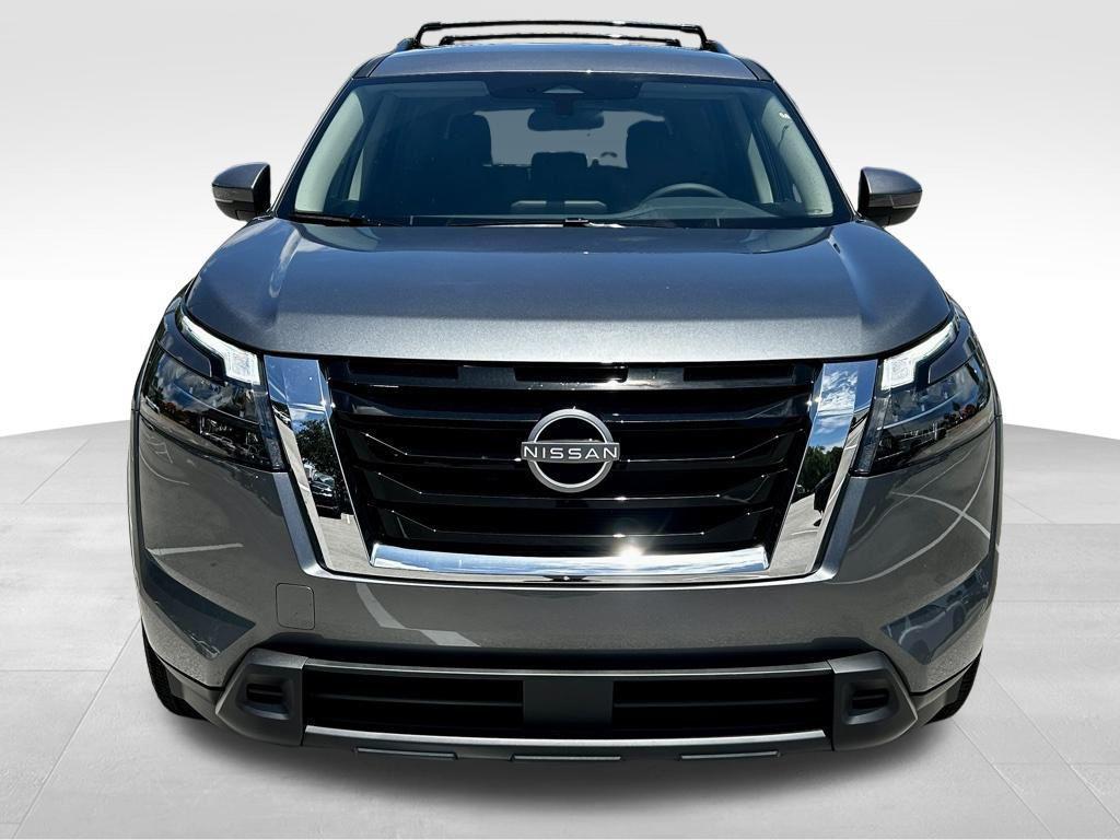 new 2025 Nissan Pathfinder car, priced at $38,934
