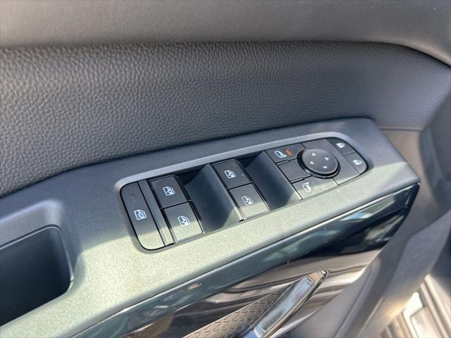 new 2025 Nissan Pathfinder car, priced at $38,934