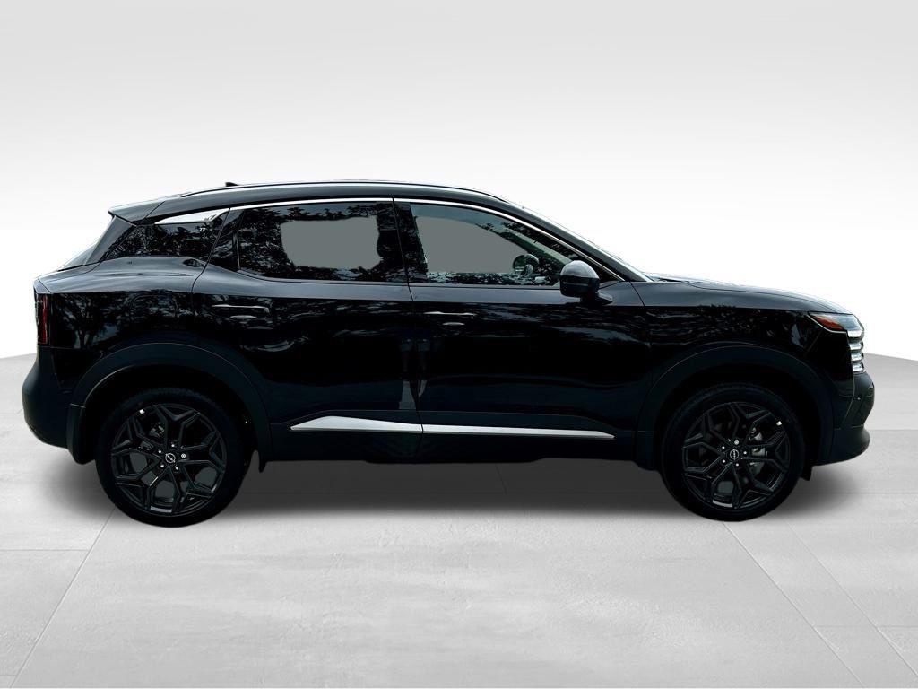 new 2025 Nissan Kicks car, priced at $25,374