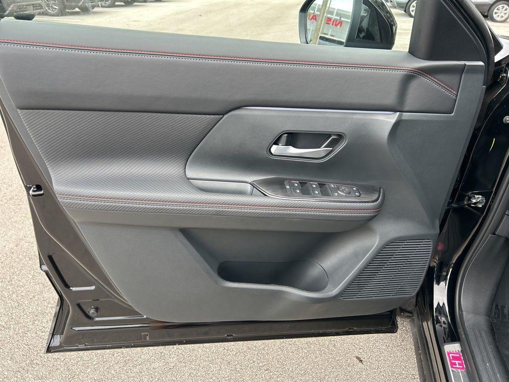 new 2025 Nissan Kicks car, priced at $25,374