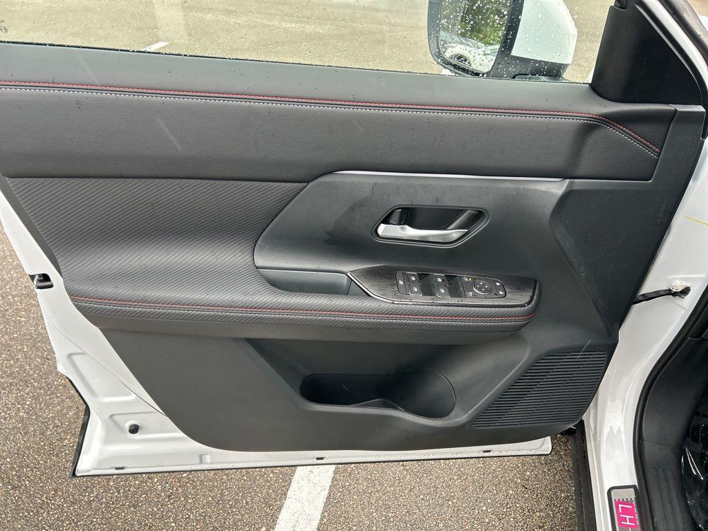 new 2025 Nissan Kicks car, priced at $25,755