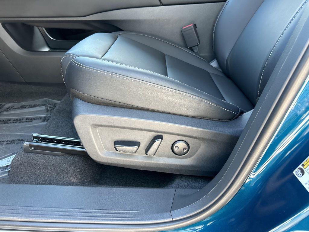 new 2025 Nissan Murano car, priced at $41,953