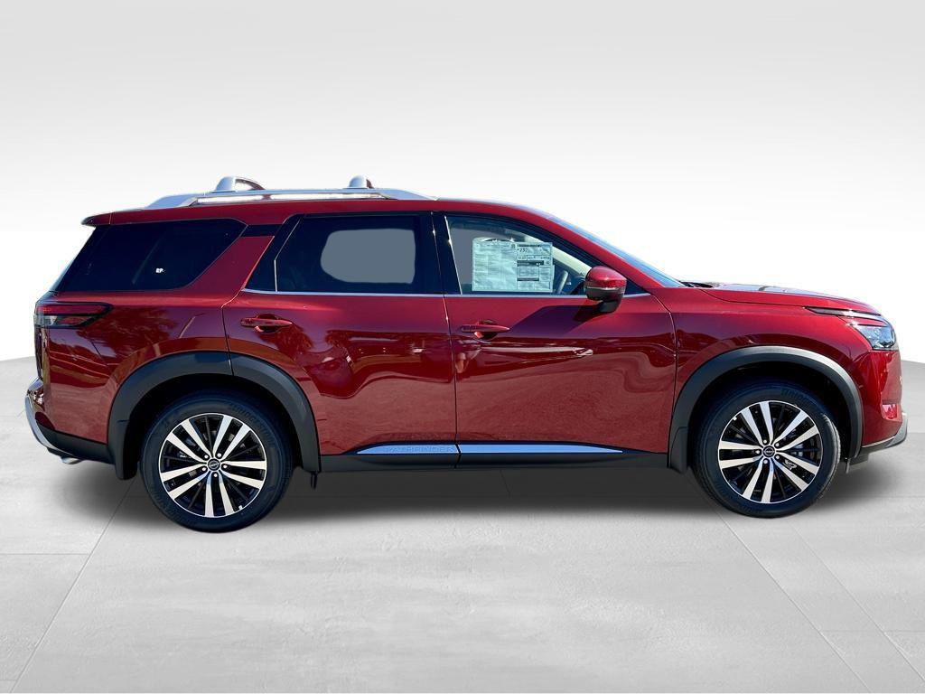 new 2025 Nissan Pathfinder car, priced at $48,318