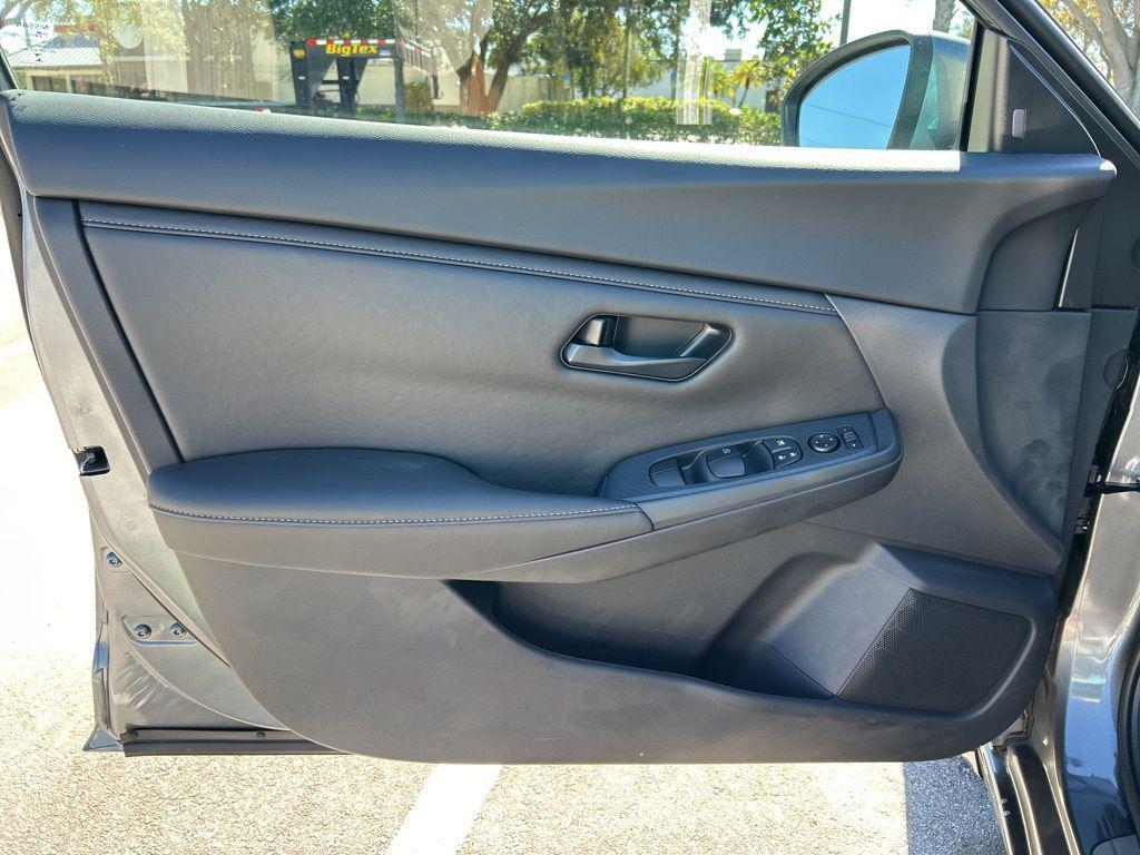 new 2025 Nissan Sentra car, priced at $21,657