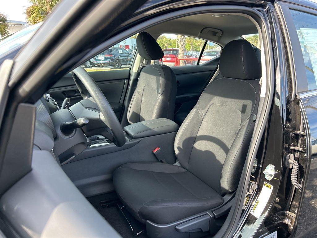 new 2025 Nissan Sentra car, priced at $21,530