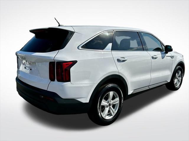 used 2023 Kia Sorento car, priced at $24,418