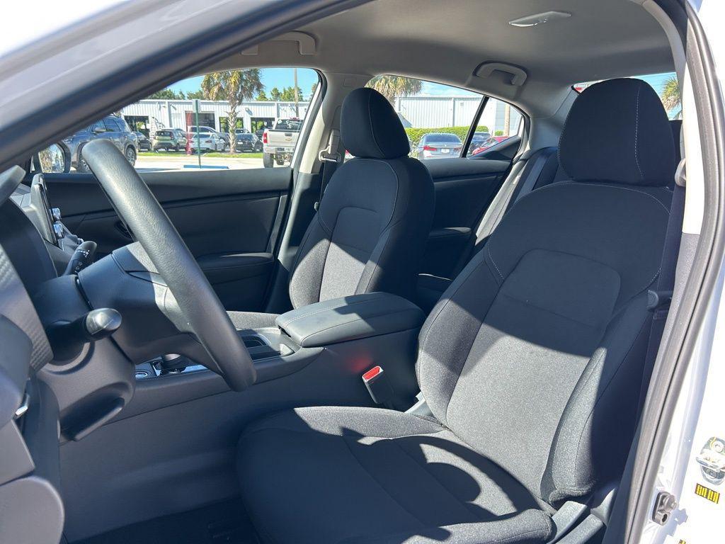 new 2025 Nissan Sentra car, priced at $21,202