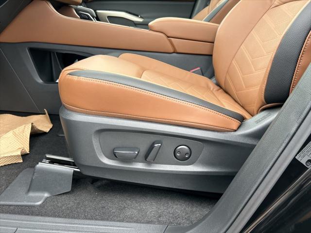 new 2025 Nissan Pathfinder car, priced at $48,518