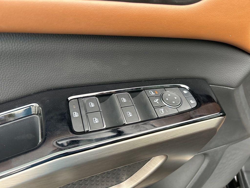new 2025 Nissan Pathfinder car, priced at $50,699