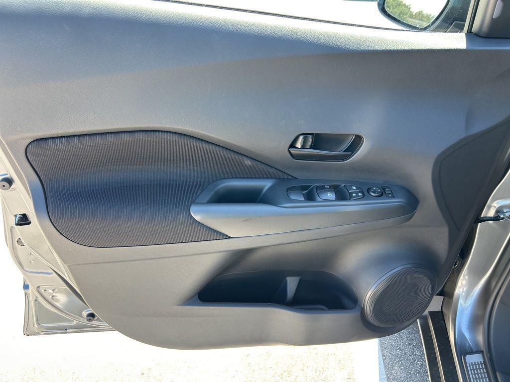 new 2025 Nissan Kicks car, priced at $21,946