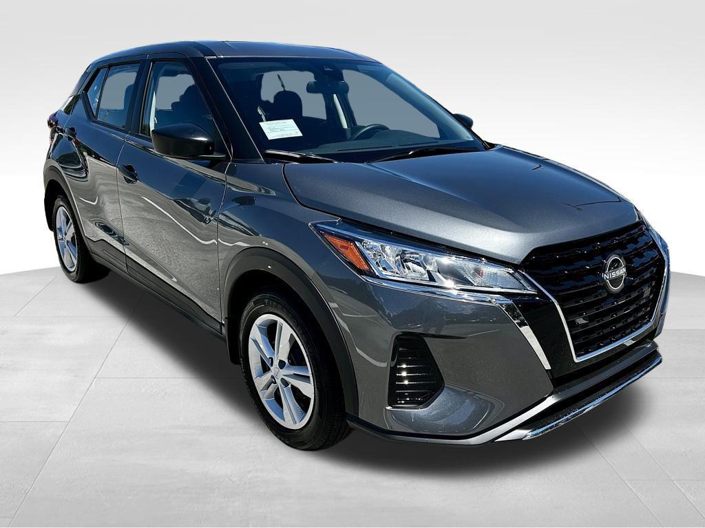new 2025 Nissan Kicks car, priced at $21,946