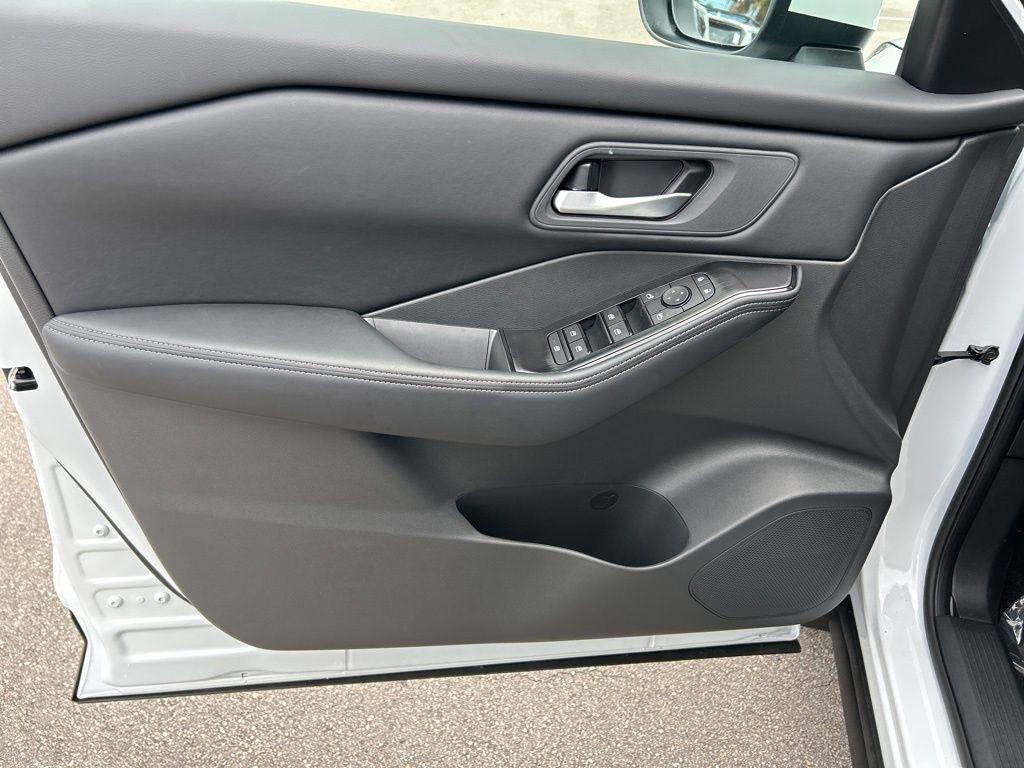 new 2026 Nissan Rogue car, priced at $31,060