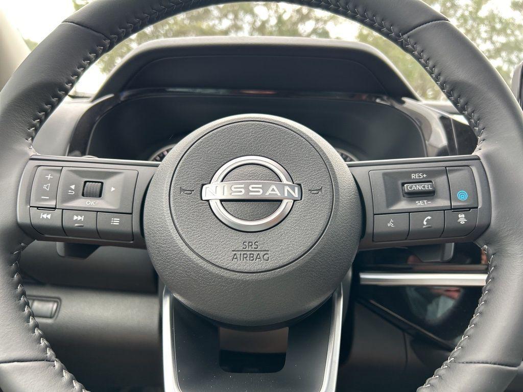new 2025 Nissan Pathfinder car, priced at $42,408