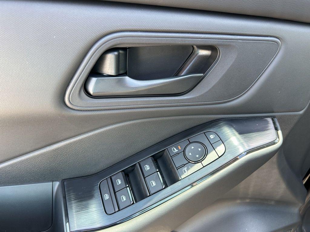 new 2025 Nissan Rogue car, priced at $27,795