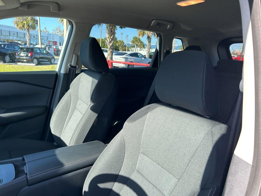 new 2025 Nissan Rogue car, priced at $29,958