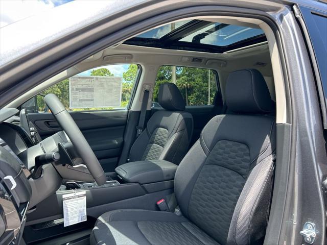 new 2025 Nissan Pathfinder car, priced at $40,711