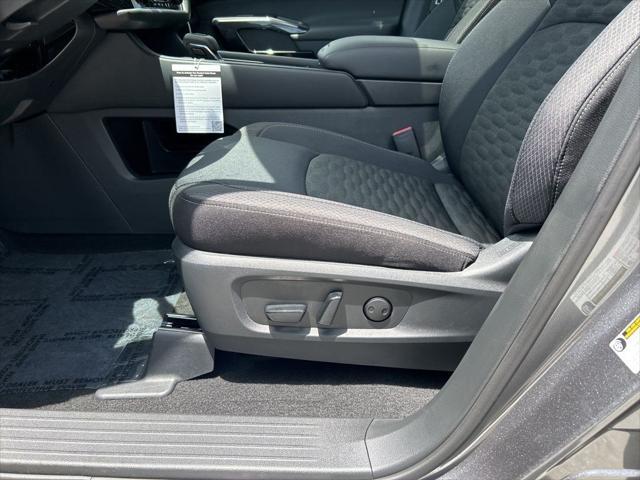 new 2025 Nissan Pathfinder car, priced at $40,711