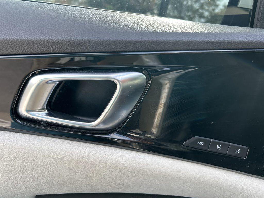 used 2024 Kia Carnival car, priced at $37,831