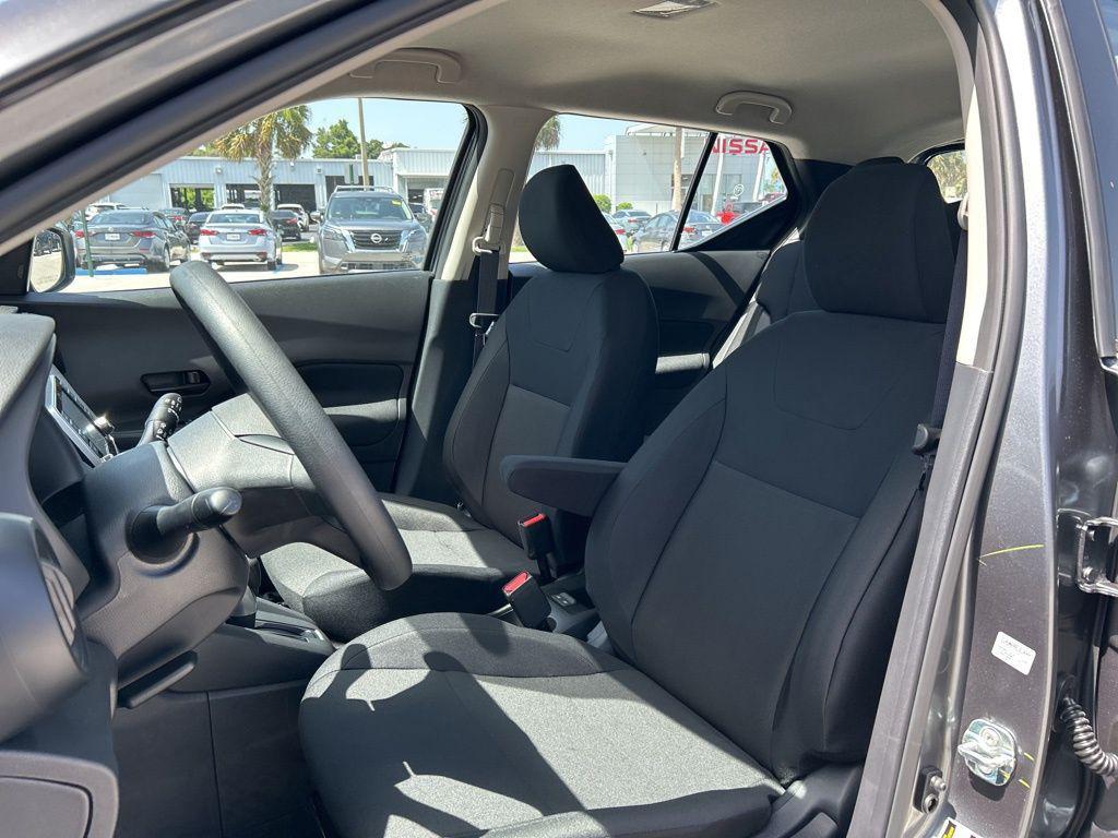 new 2025 Nissan Kicks car, priced at $21,362